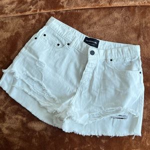 The fifth label shorts